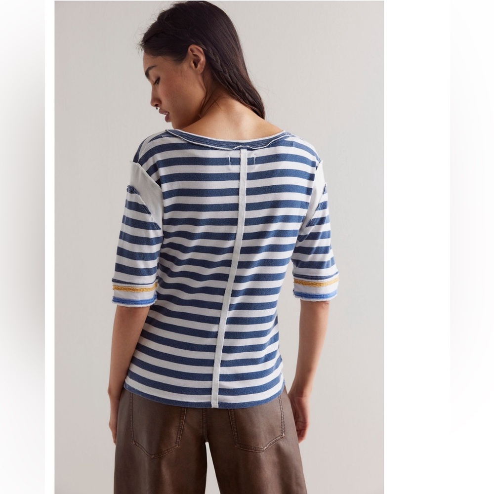 💙NWT’S! FREE PEOPLE Fast Line Tee L Lightweight Shirt Top *Exposed Seams* - Picture 7 of 10